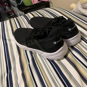 Size 6 Women’s black champion shoes hardly wore